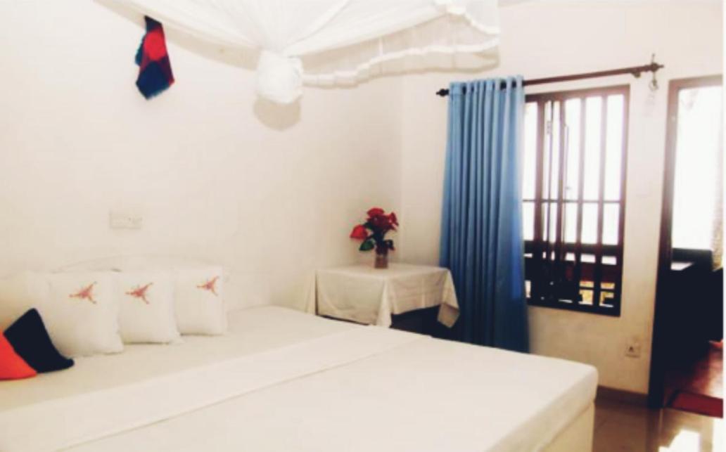 Githmini Beach House And Toures ฮิกคาดูวา ภายนอก รูปภาพ
